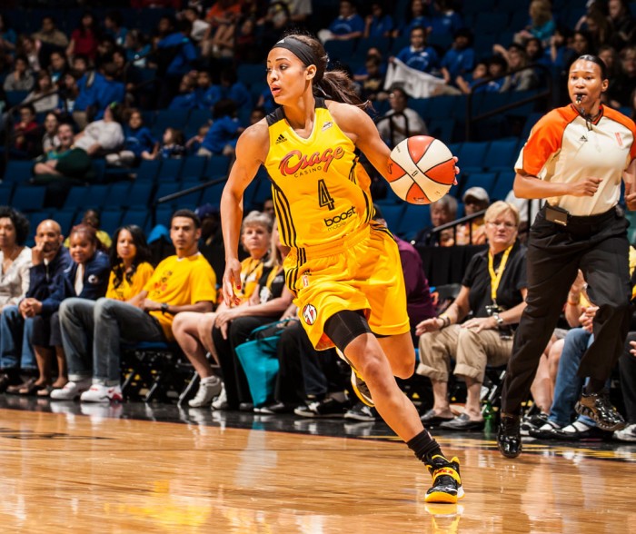 Skylar Diggins Captures WNBA Award