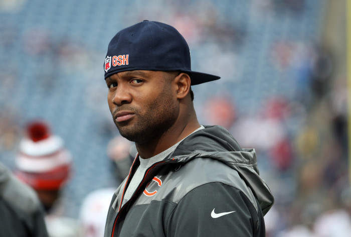 INJURY: Lance Briggs May Not Play Again For Chicago Bears