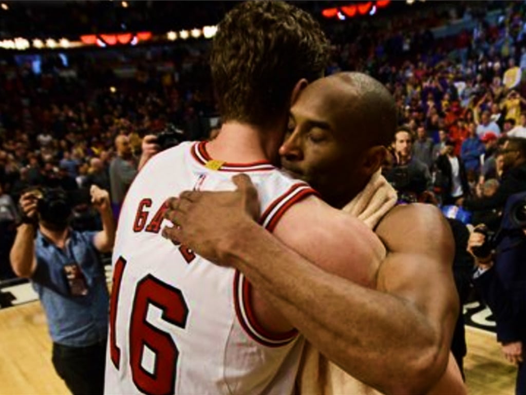 Bulls Made History In Kobe Bryant s Last Game In Chicago