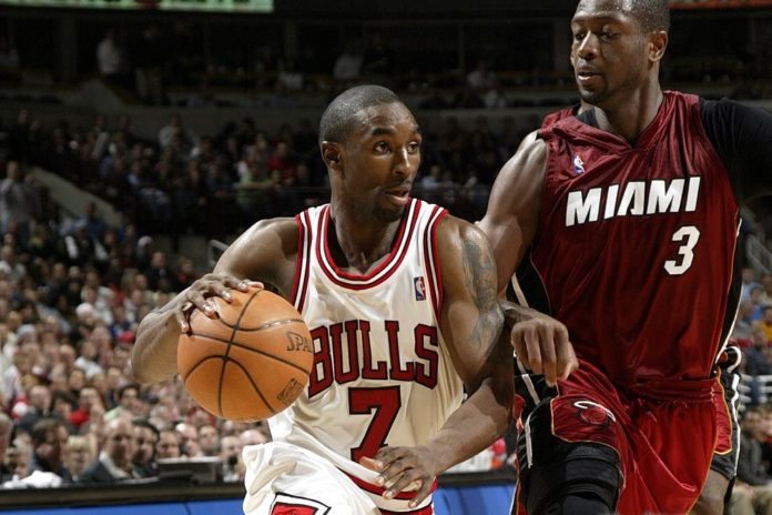 former bulls star ben gordon signs d league contract