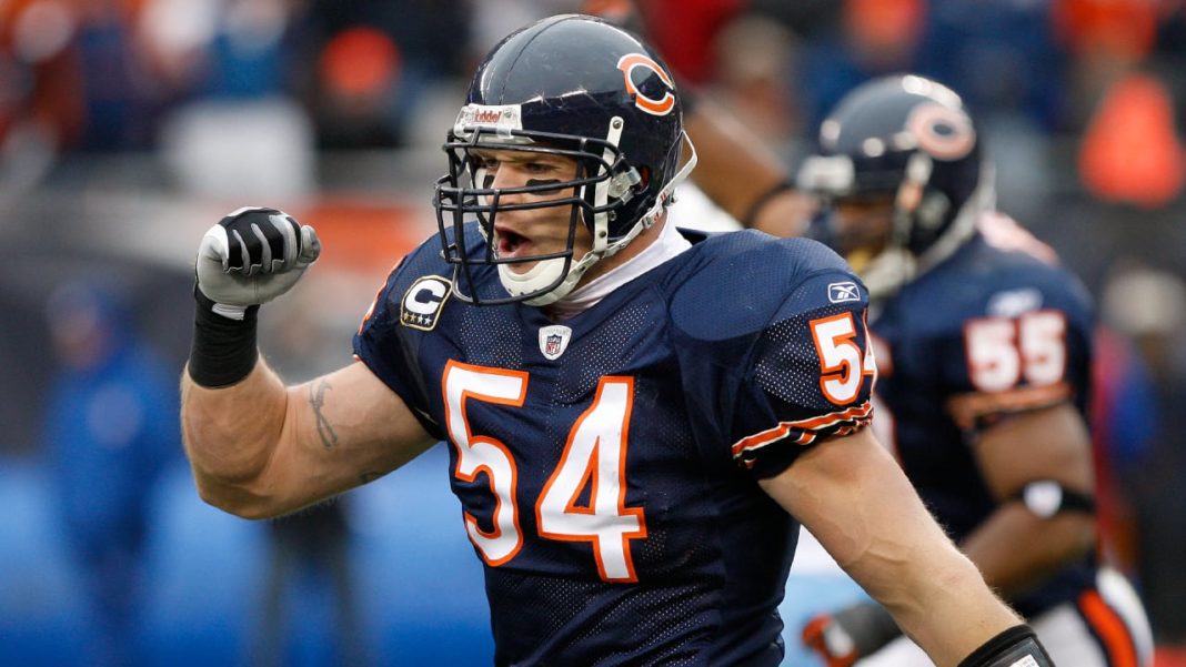 Olin Kreutz Did Not Enjoy His First Practice Against Brian Urlacher