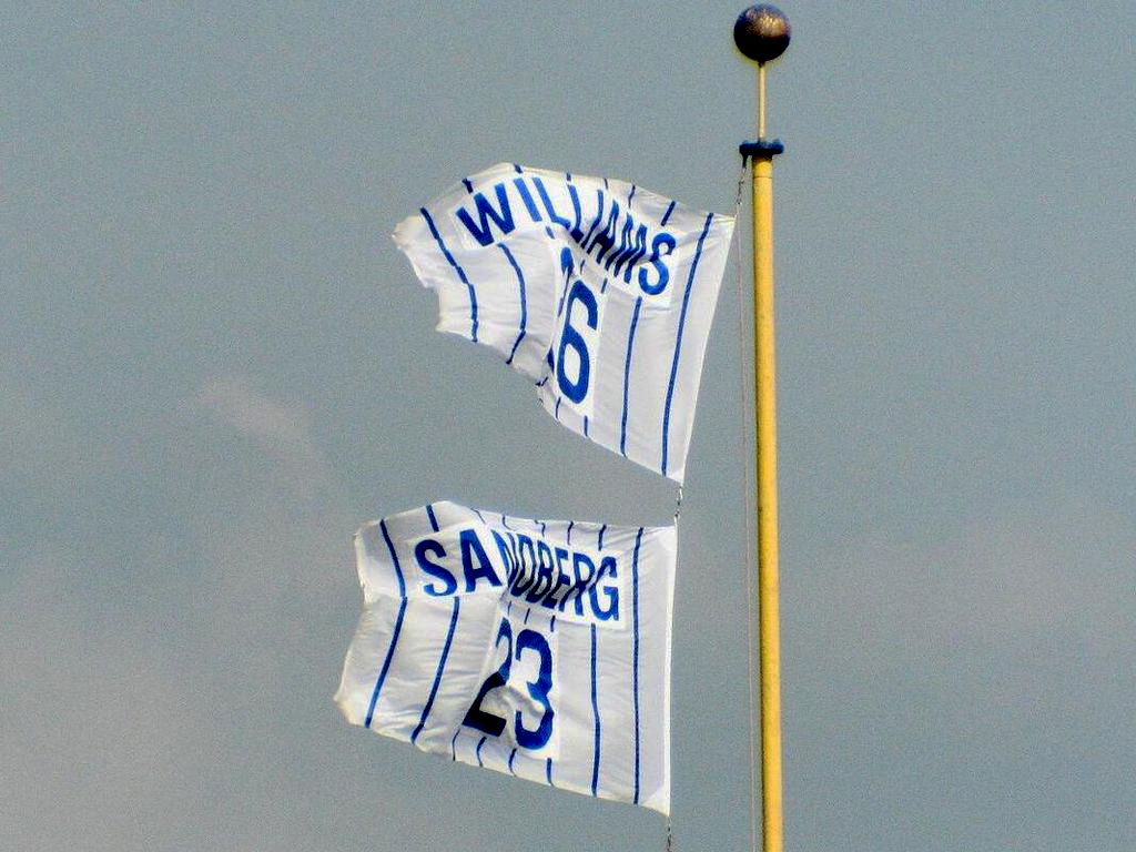 cubs retired jerseys