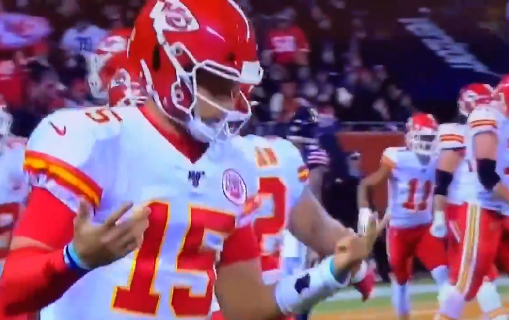 Patrick Mahomes trolls Bears: Chiefs QB celebrates TD by counting