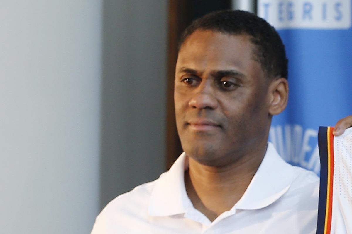 Chicago Bulls Fire Longtime Gm Gar Forman Amid Front Office