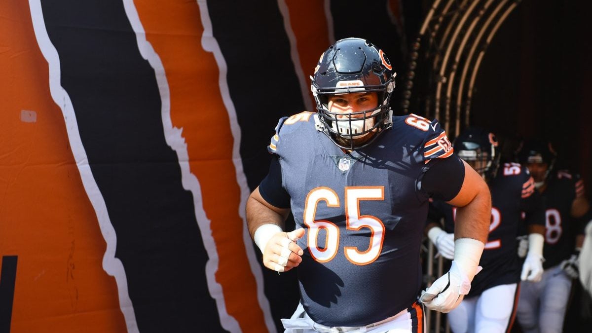 As Cody Whitehair struggles, is it time Chicago Bears bench him