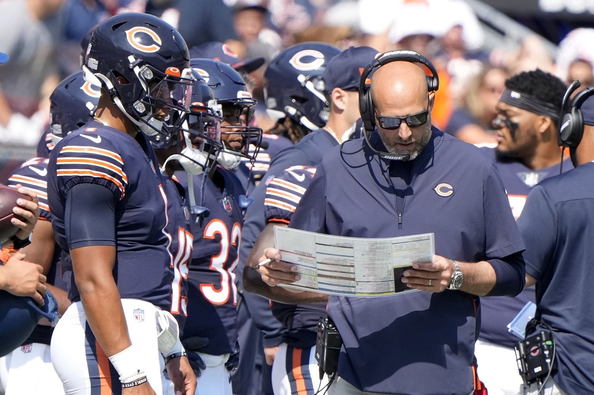 CW26  Former Chicago Bear Tom Thayer On Bears Closed Training Camp