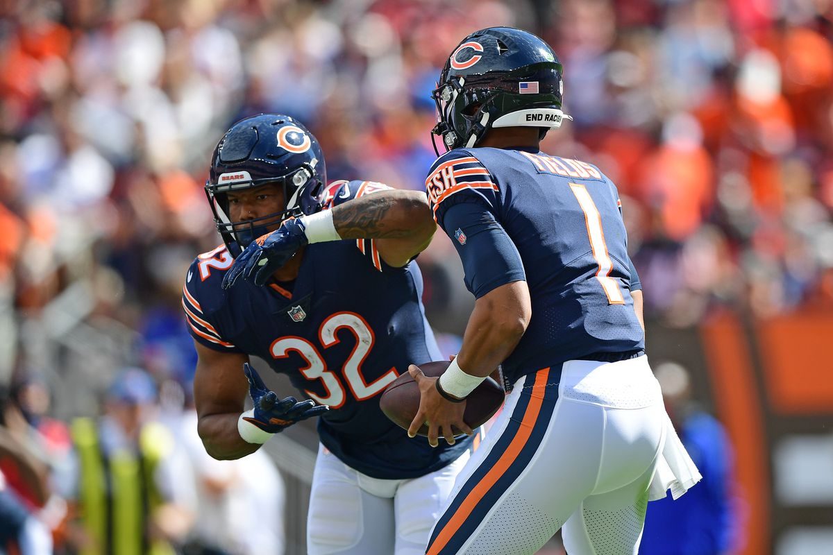 The Chicago Bears season hinges on Justin Fields and a new defense