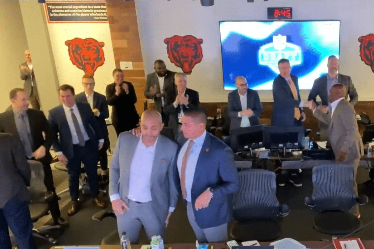 Why Your Team Sucks 2022: Chicago Bears : r/CHIBears