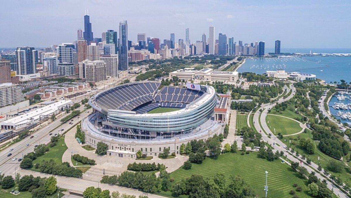 Soldier Field: Home of the Chicago Bears (for now) : r/CityPorn