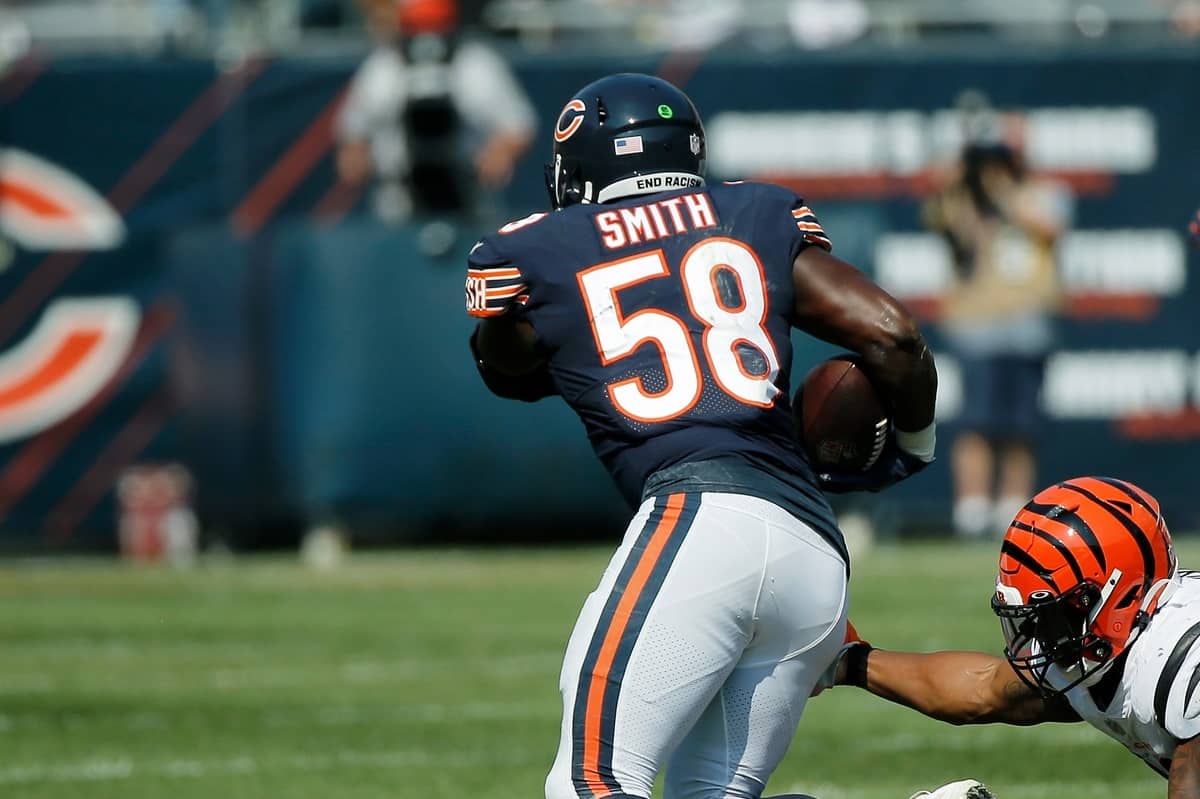 This Is My Type of Party! Roquan Smith and the Bears LOVED Playing in the  Rain (VIDEOS) - Bleacher Nation