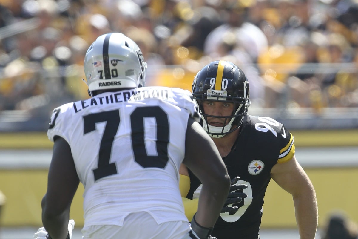 Bears claimed former Raiders OL Alex Leatherwood