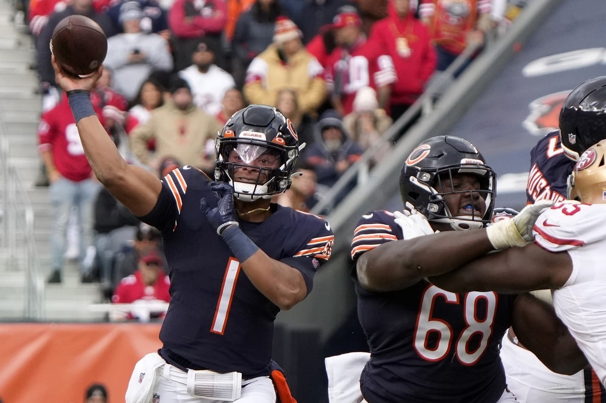 Justin Fields and the Chicago Bears lose to the San Francisco 49ers - Axios  Chicago