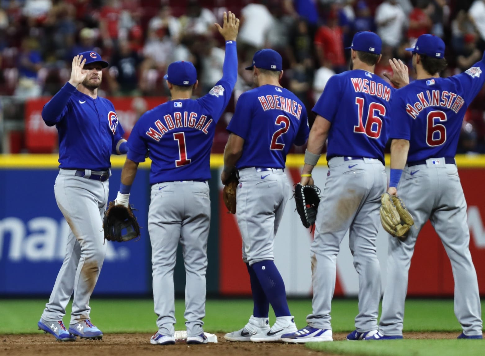 Chicago Cubs get outhit 14-3 as their win streak ends at 5