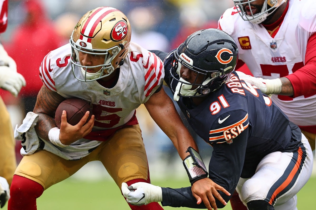 Daniel Greenberg on X: Justin Fields in a Chicago Bears uniform. (Picture  via @ChicagoBears)  / X