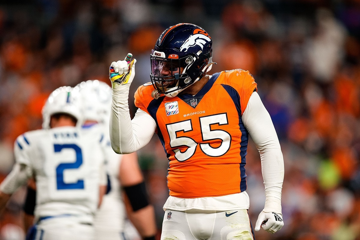 Denver, USA. October 23, 2022: Former Bronco Shannon Sharpe walks