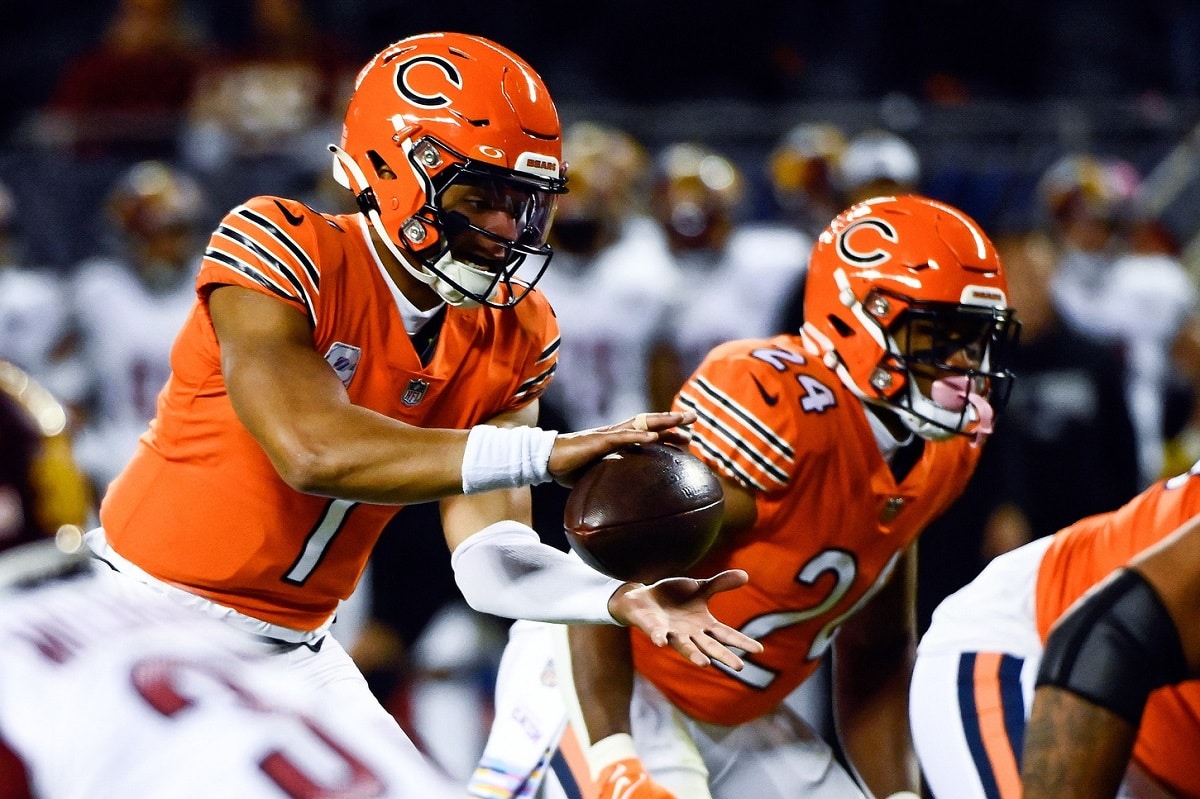 How Justin Fields improvised his way to a Bears 'Monday Night Football' win  over Patriots