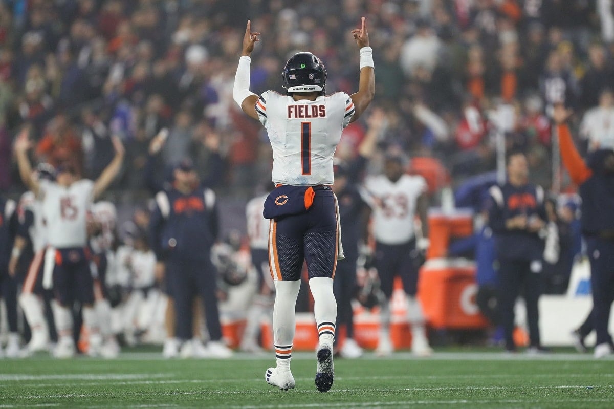 Justin Fields, Bears dominate Patriots