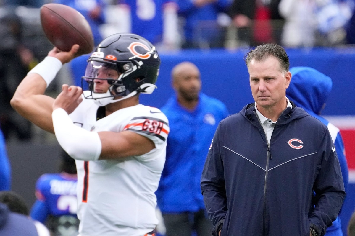 Bears coach Matt Eberflus to take over defensive play-calling duties; says  Justin Fields was being a 'leader'