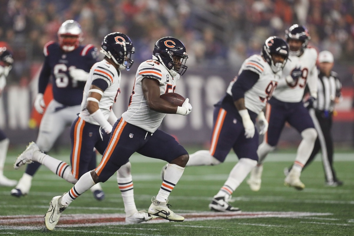 Raiders hypothetical trade: How to get Roquan Smith from Bears - Silver And  Black Pride