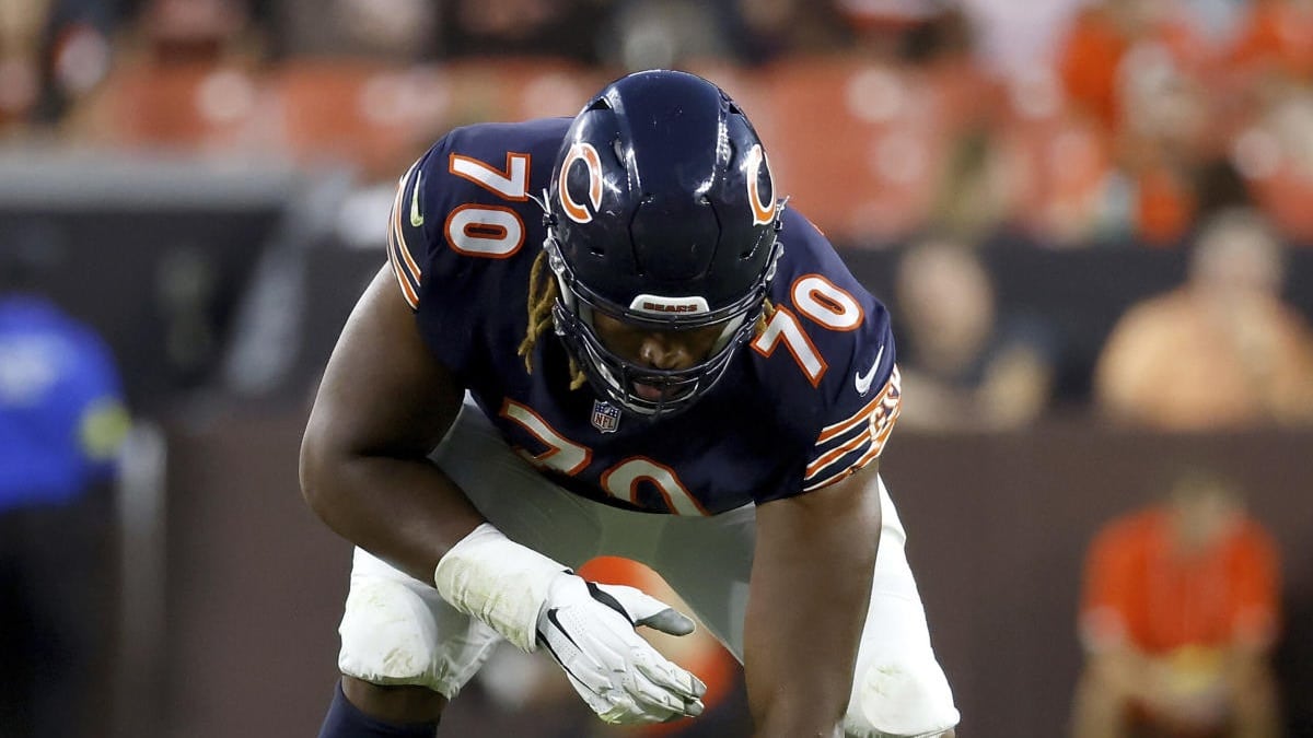 Alex Shapiro: Bears' Braxton Jones needs to take a step at LT