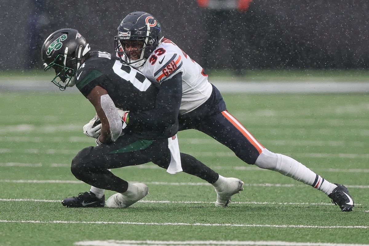 Chicago Bears cornerback Jaylon Johnson (33) in action against the  Indianapolis Colts during the second half of an NFL football game, Sunday,  Oct. 4, 2020, in Chicago. (AP Photo/Kamil Krzaczynski Stock Photo - Alamy