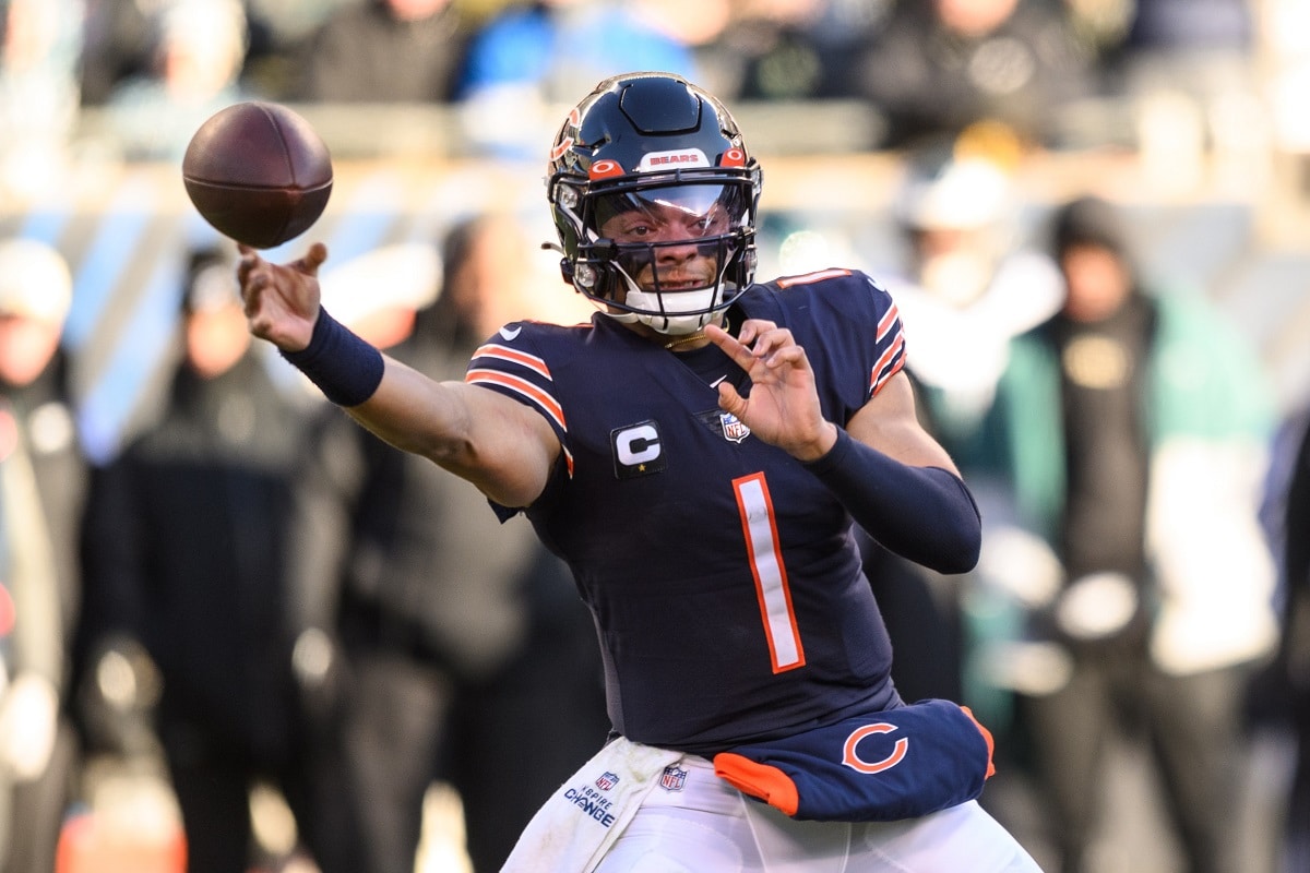 Justin Fields Wants a Dome in ChicagoWill the Bears Trade Him? -  InsideHook