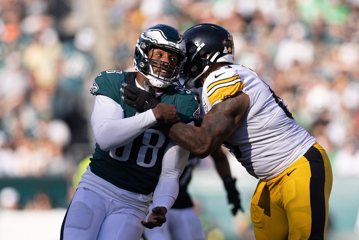 Should Eagles inquire about Bears edge rusher Robert Quinn? 