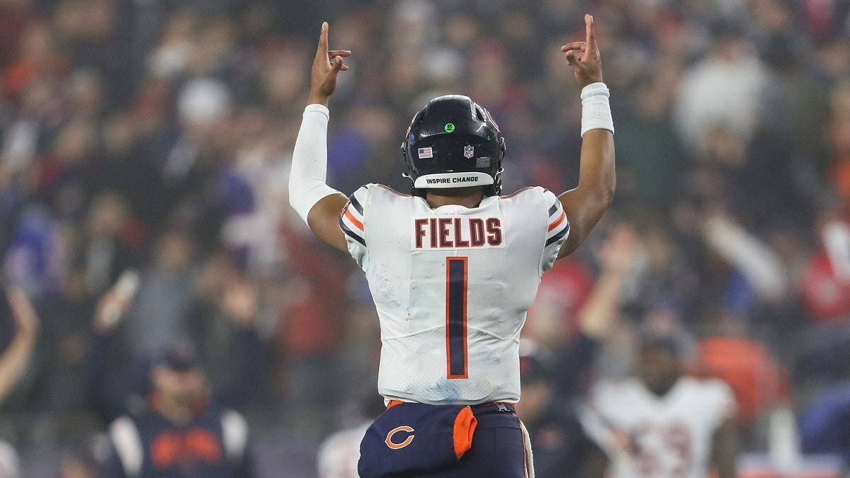 Bears trade rumors: Justin Fields trade instead of No. 1 pick is dumb
