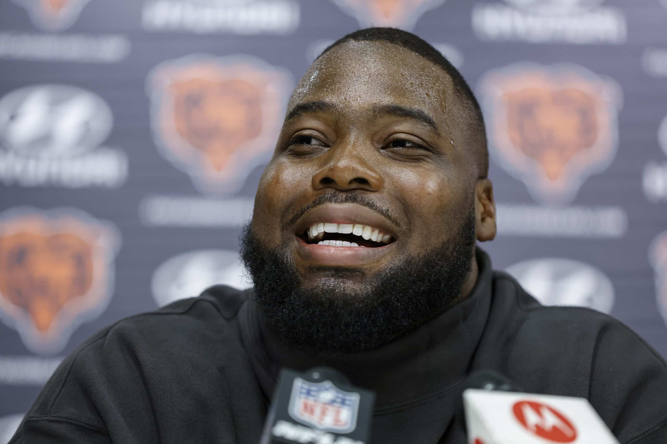 Bears' Nate Davis doubtful to play vs. Tampa Bay after not traveling with  team for personal reasons – NBC Sports Chicago