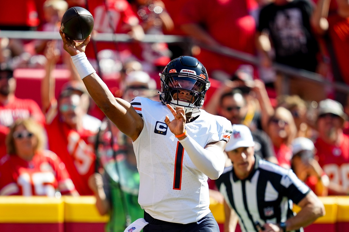 Justin Fields is adamant about the Bears getting an indoor stadium